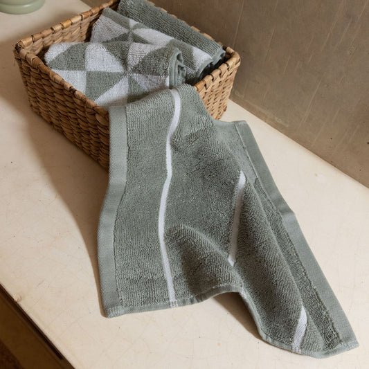 Deia Australian Cotton Towels - Image 3 - Italic Bed Linens